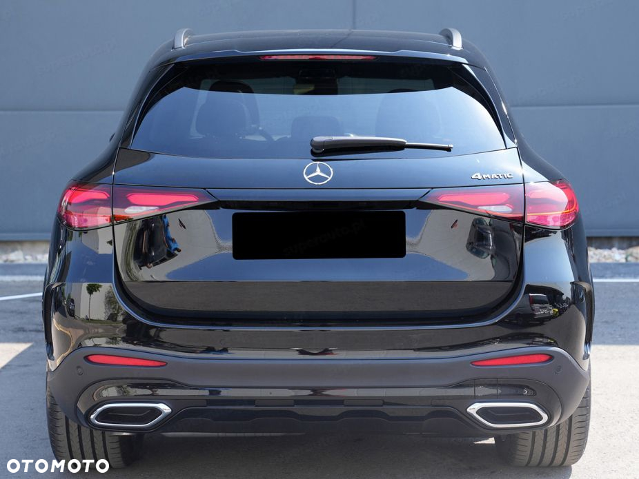 Mercedes-Benz GLC - 4