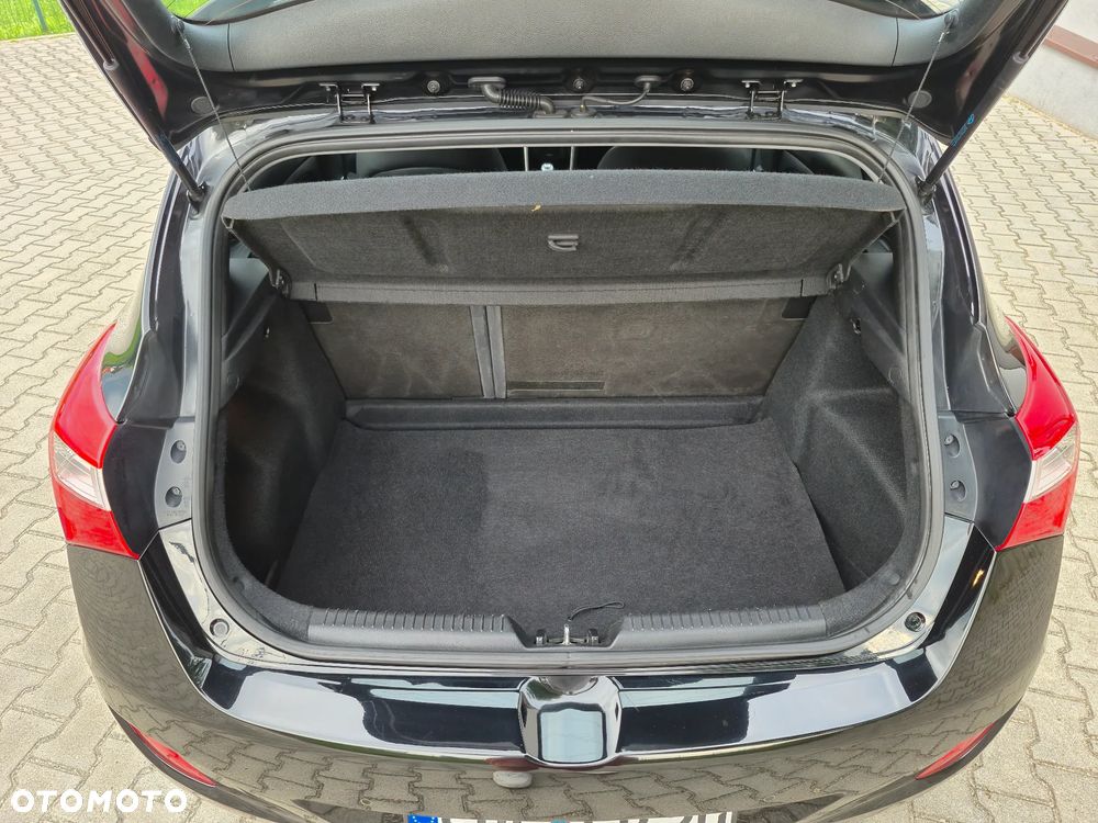 Hyundai i30 blue 1.6 GDI Style - 21