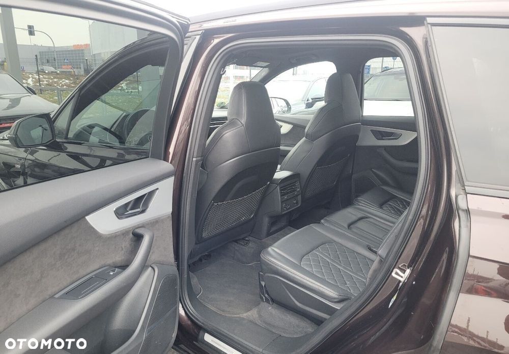 Audi Q7 - 4