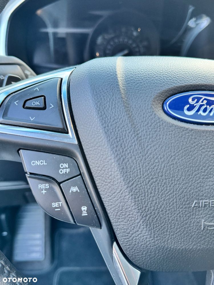 Ford Edge - 24