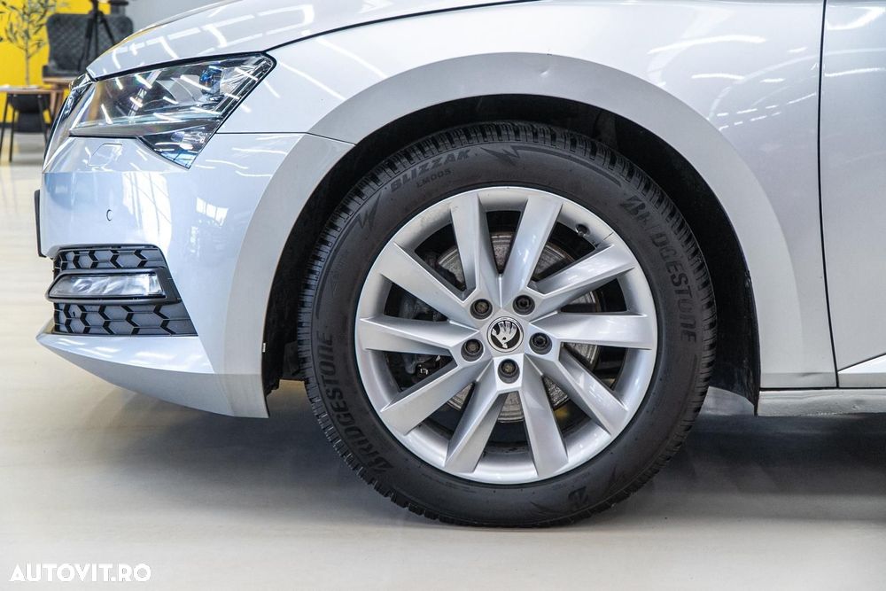 Skoda Superb 2.0 TDI DSG Style - 41
