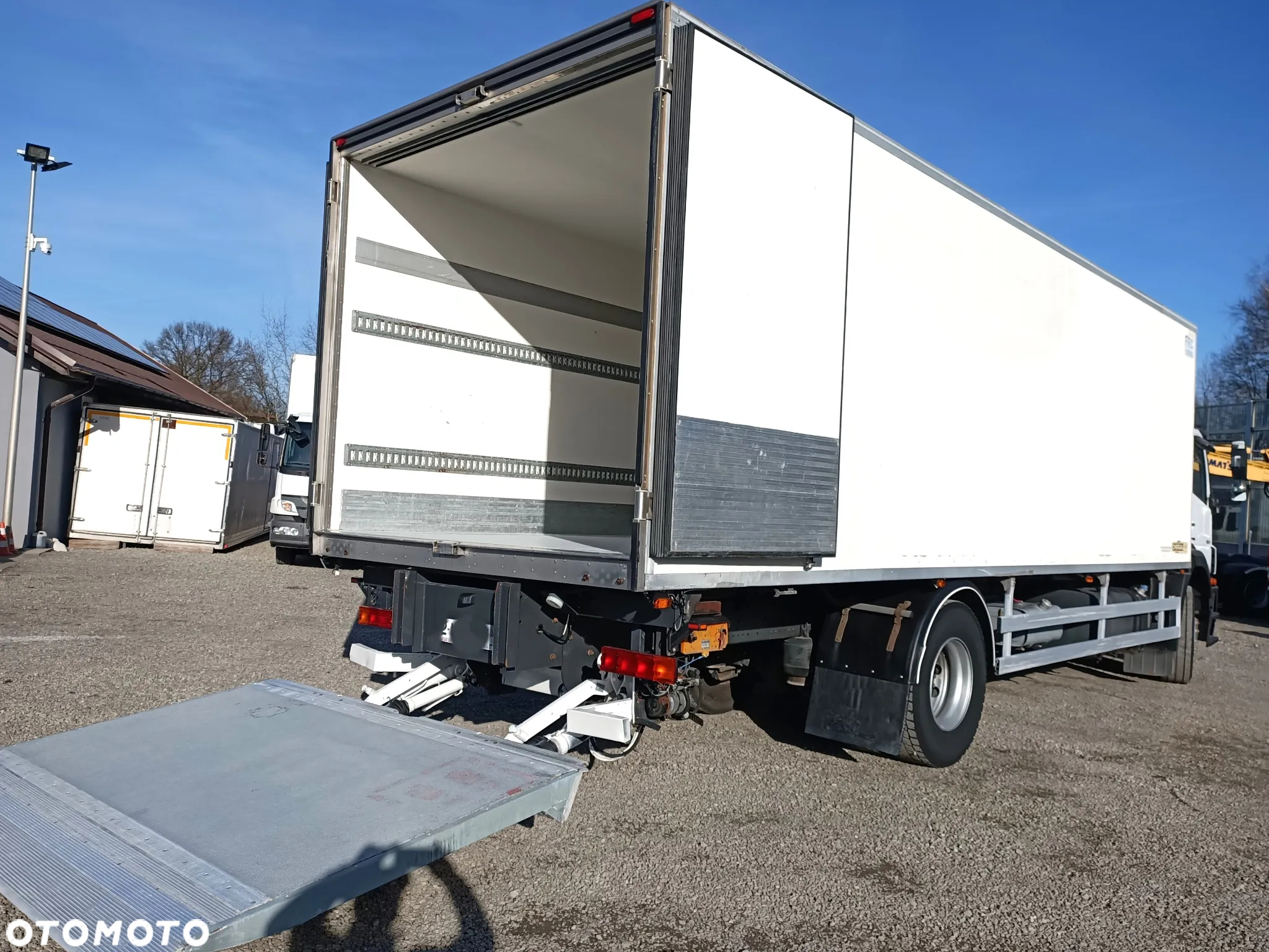 Mercedes-Benz Axor 1829NL EURO5 CHŁODNIA SUPRA 850 FRC - 11