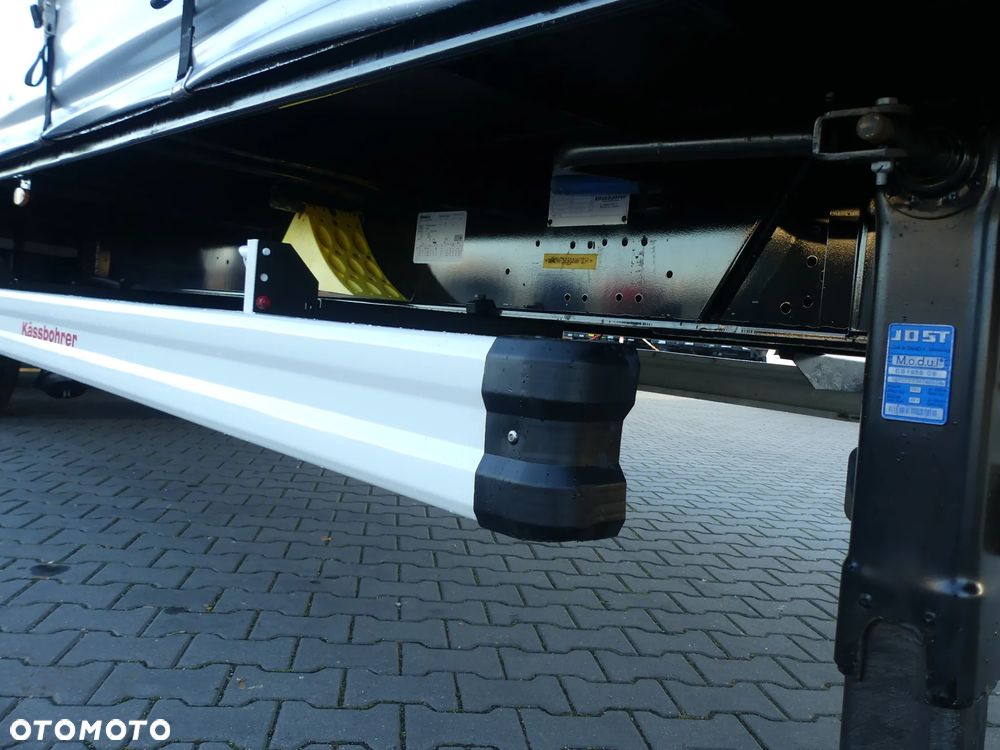 Kassbohrer MEGA / FIRANKA / OŚ PODNOSZONA / DACH PODNOSZONY / - 15