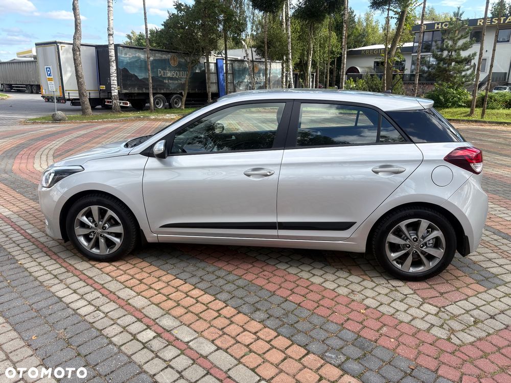 Hyundai i20 blue 1.2 Advantage+ - 14