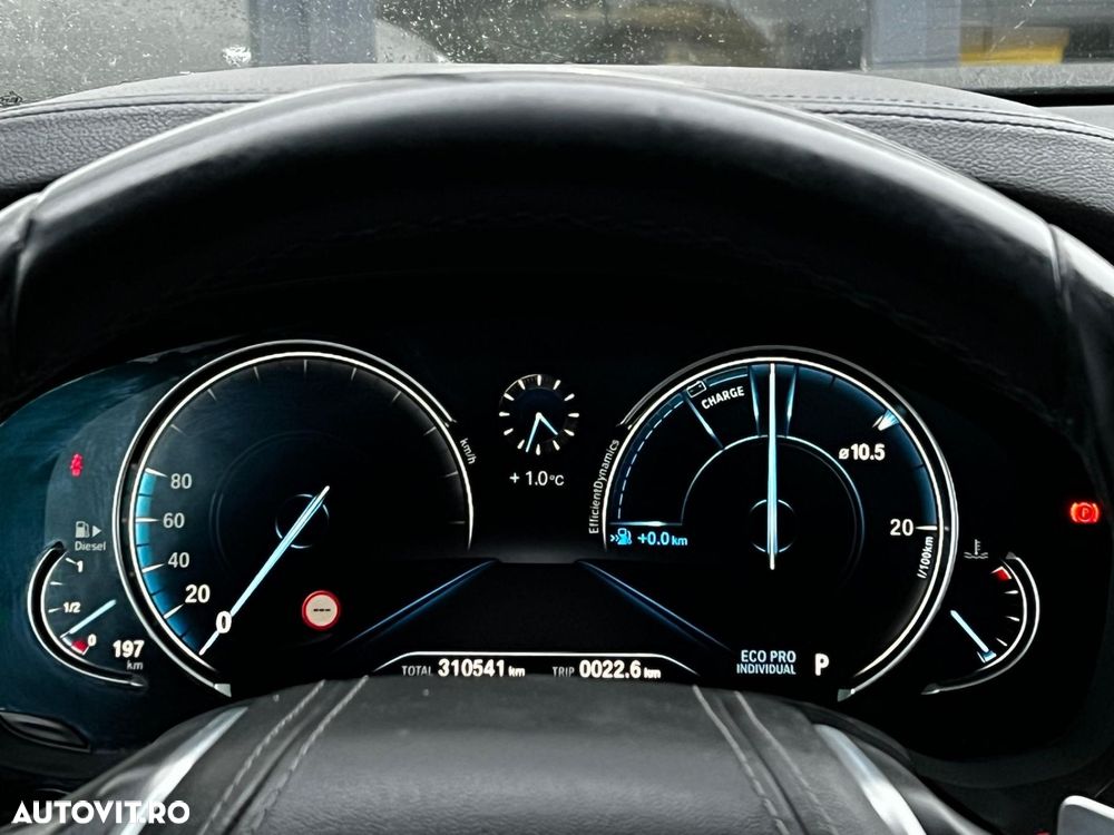 BMW Seria 5 520d xDrive AT - 23