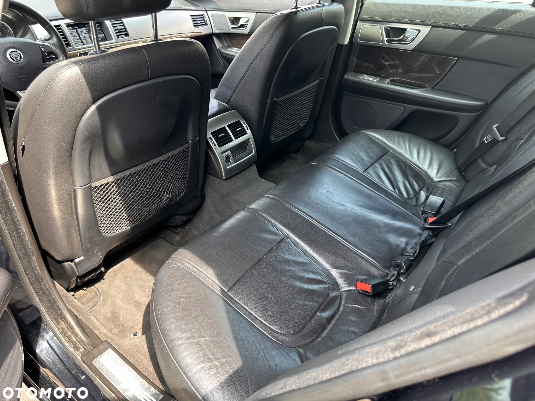 Jaguar XF 2.2 D Premium Luxury - 13