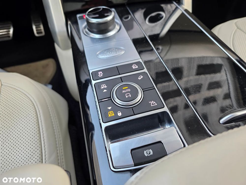 Land Rover Range Rover - 20