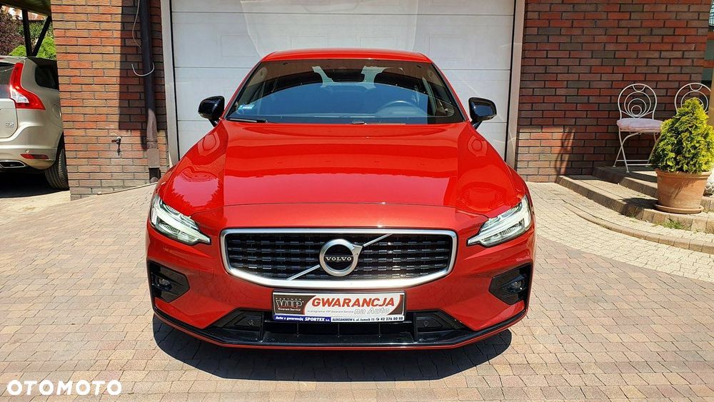 Volvo S60 T4 R-Design - 3