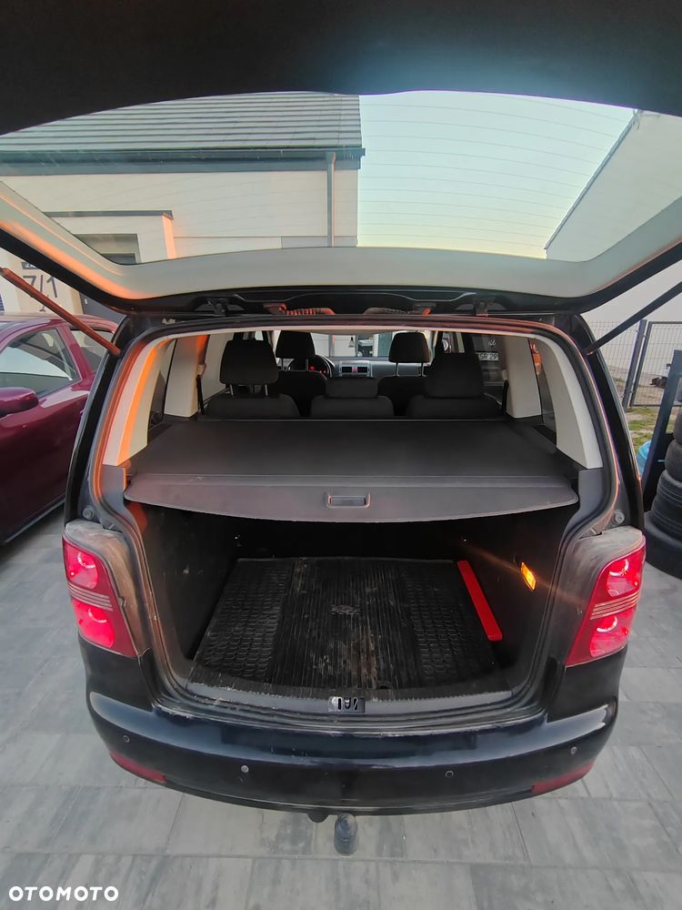 Volkswagen Touran 2.0 TDI DSG United - 7