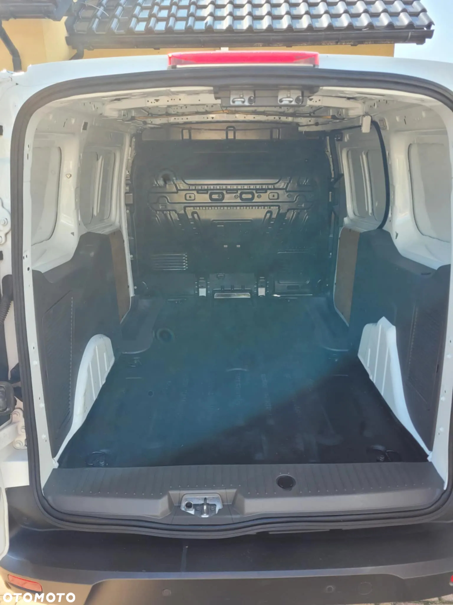 Ford TRANSIT CONNECT - 8