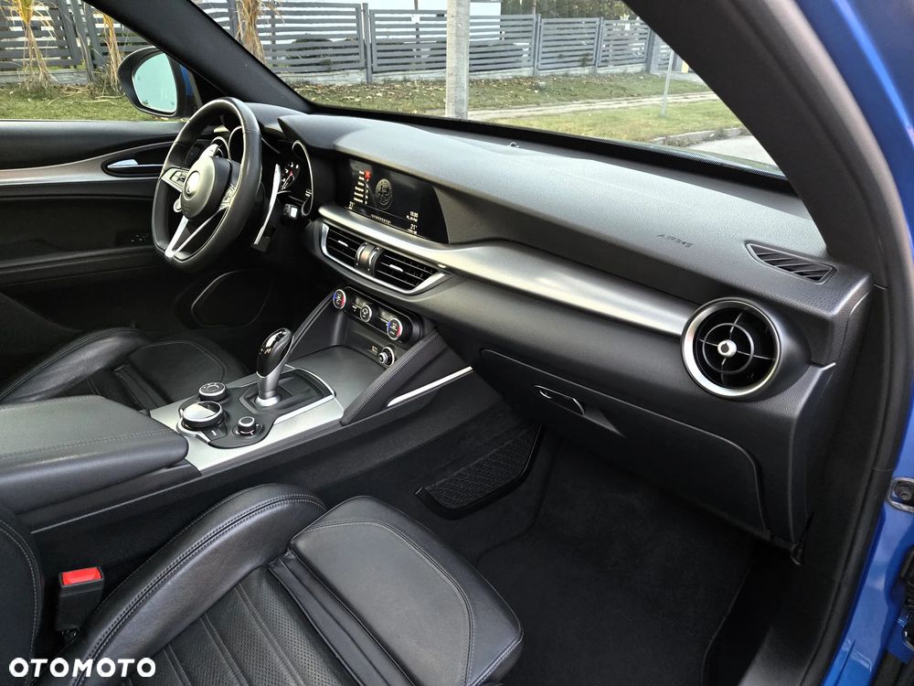 Alfa Romeo Stelvio 2.0 Turbo First Edition Q4 - 29
