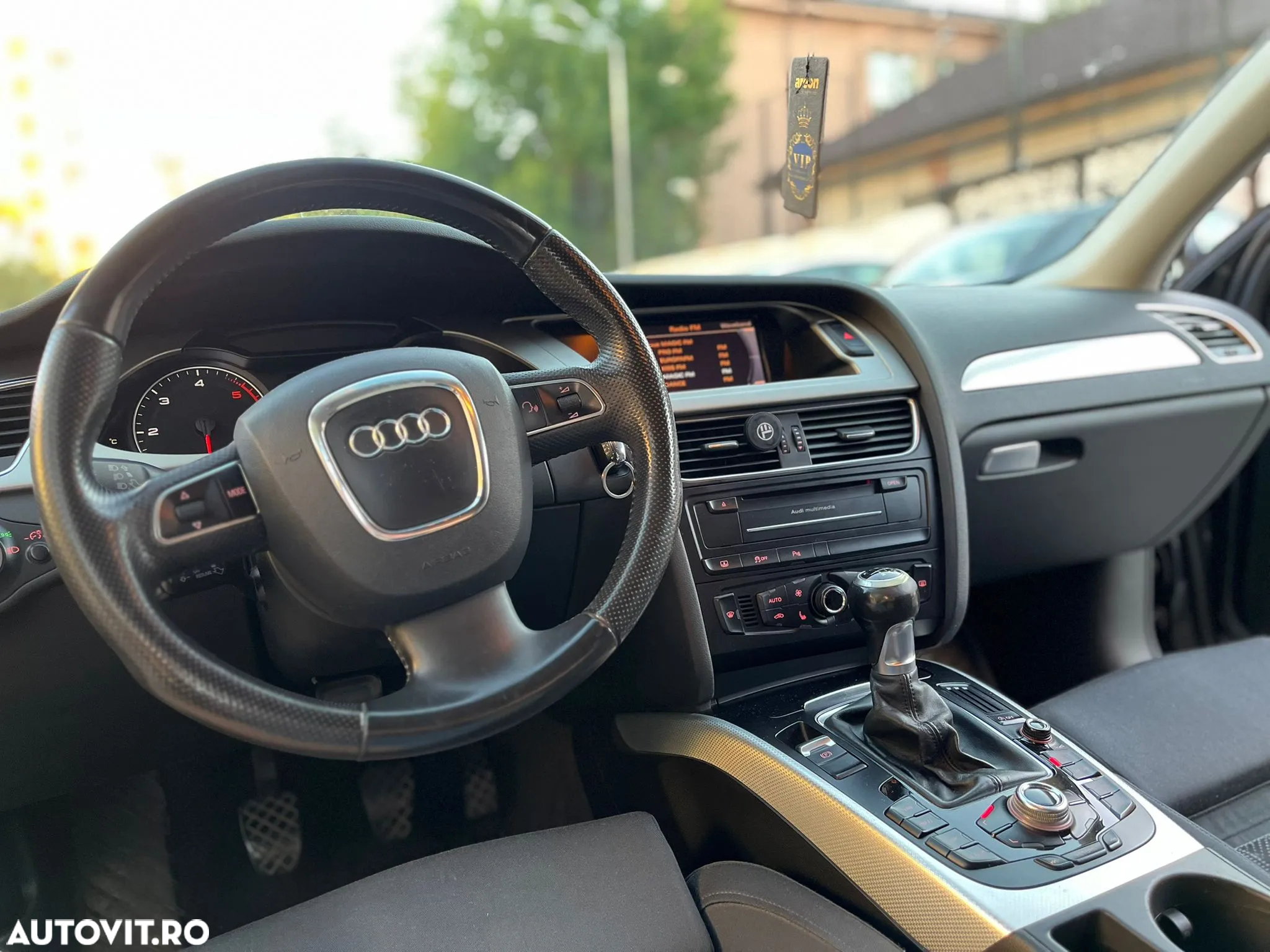 Audi A4 2.0 TDI B8 - 12