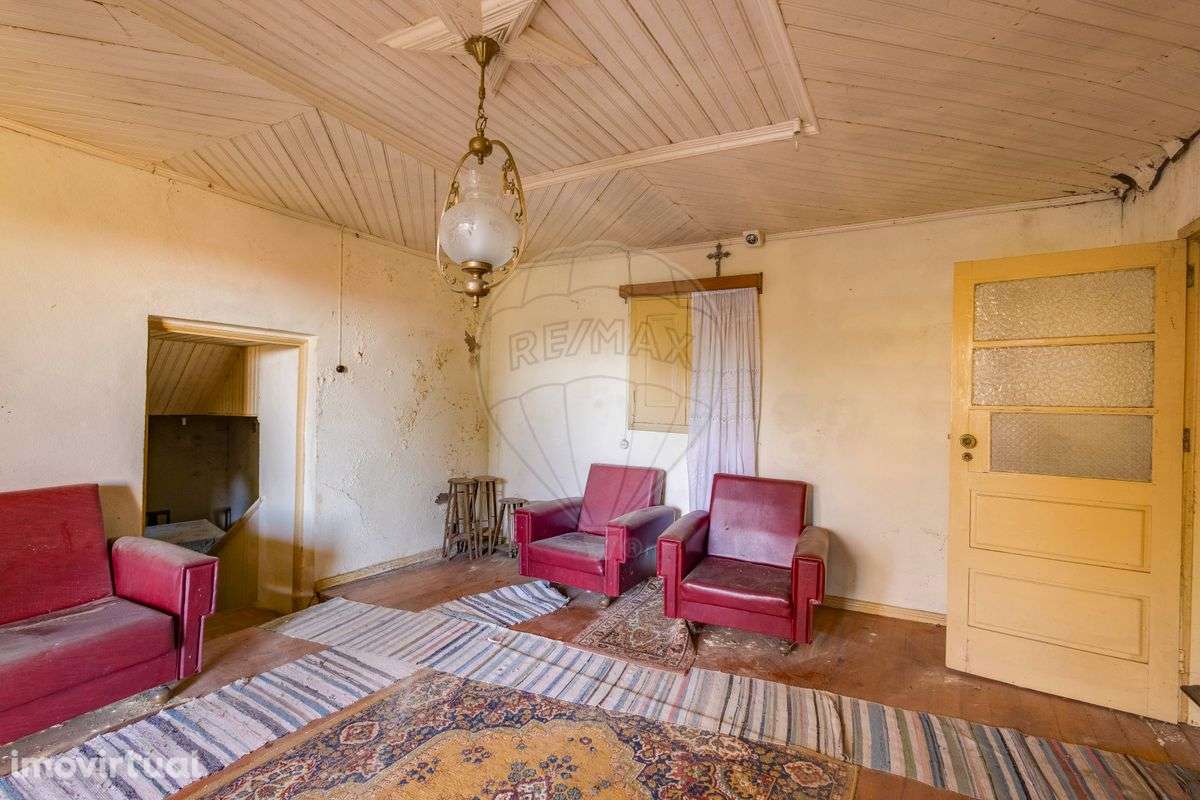 Moradia T1 para venda - Grande imagem: 2/19