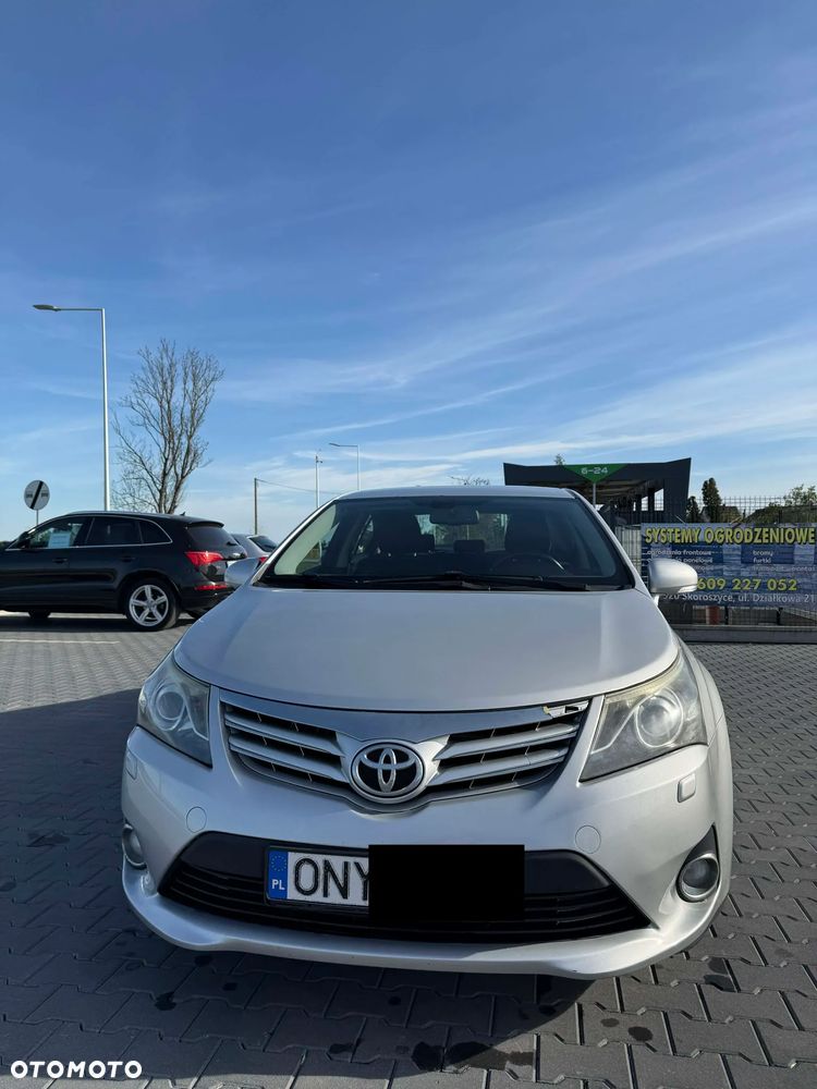 Toyota Avensis 2.0 D-4D Style - 1