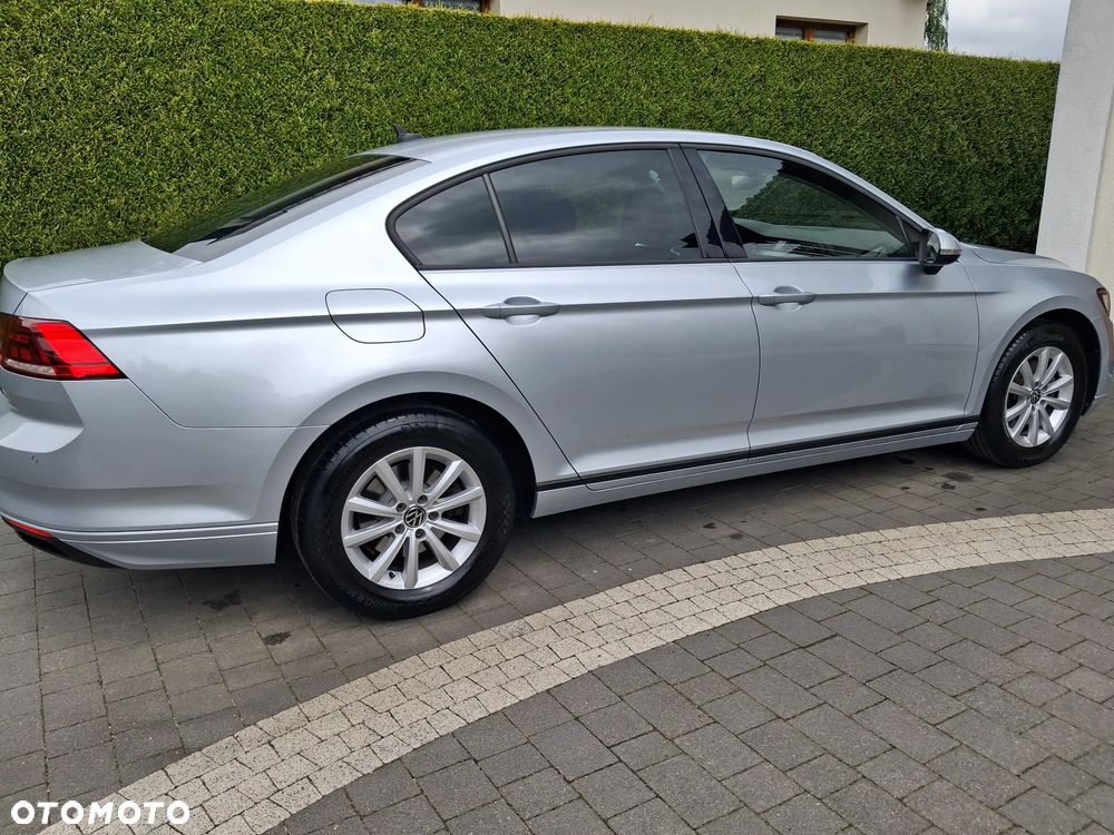Volkswagen Passat 2.0 TDI EVO Business - 14