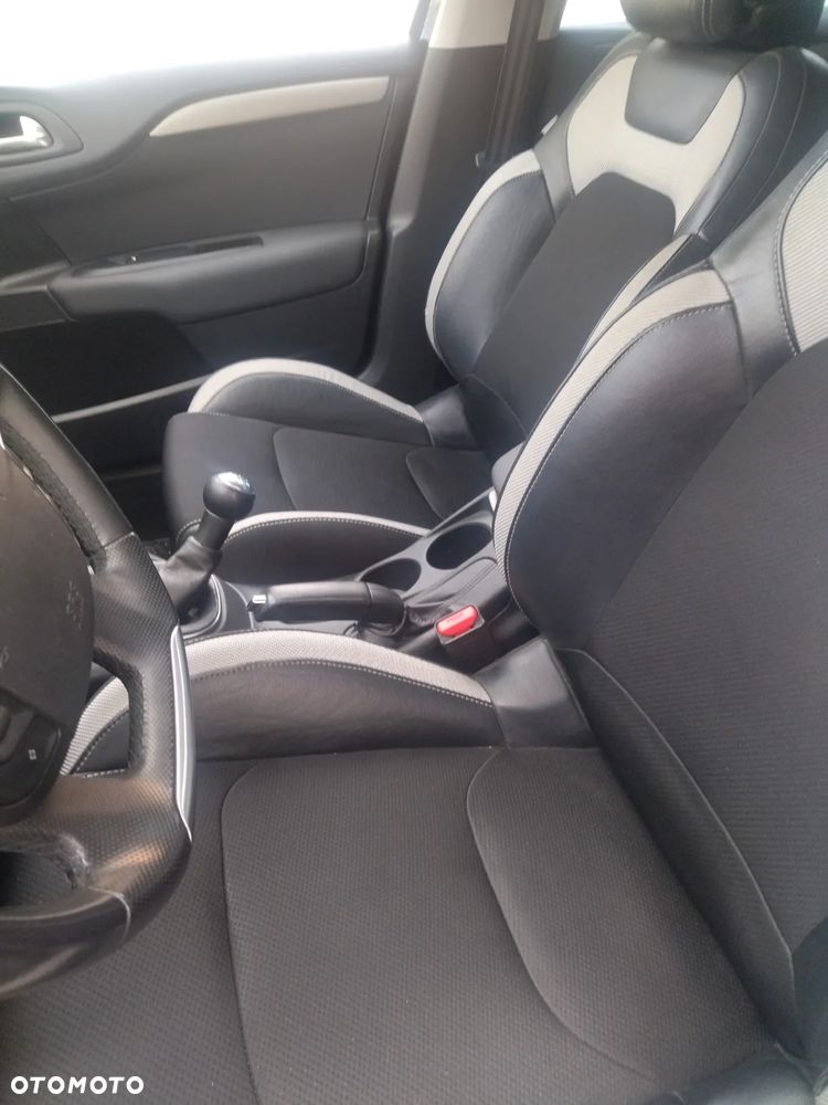 Citroën C4 - 4