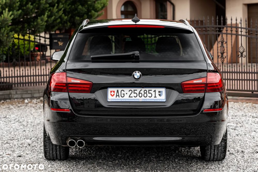 BMW Seria 5 525d xDrive Sport-Aut Modern Line - 12