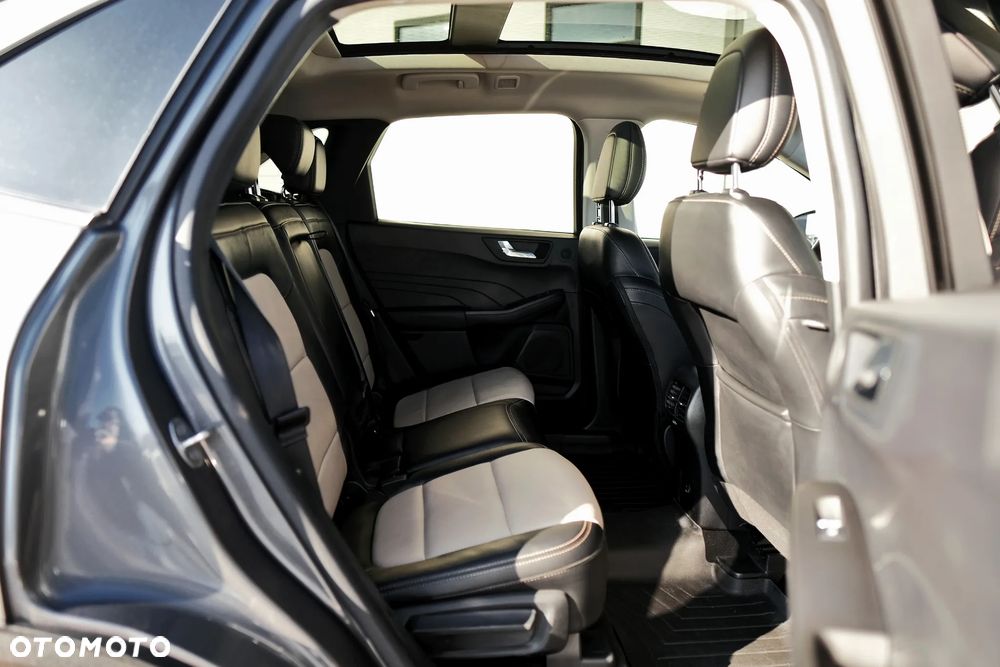 Ford Kuga 2.5 FHEV AWD Titanium - 20