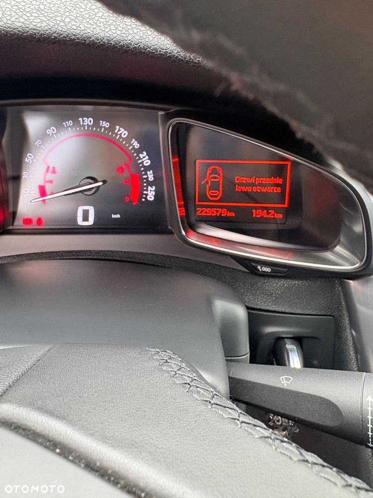 DS Automobiles DS 5 - 9