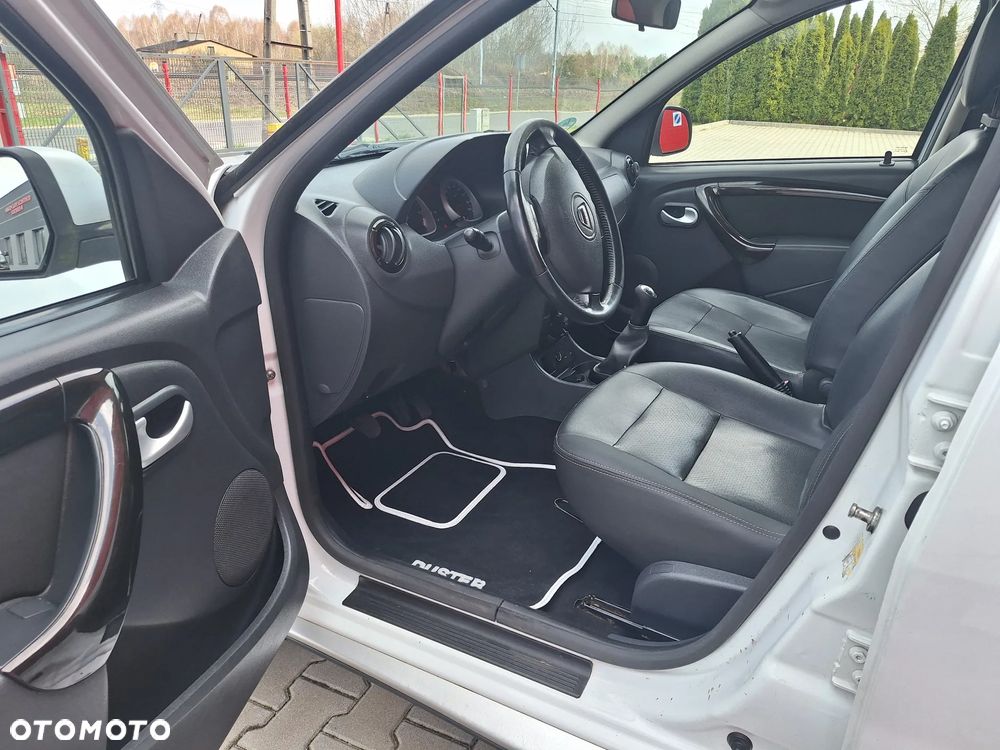 Dacia Duster 1.6 - 8