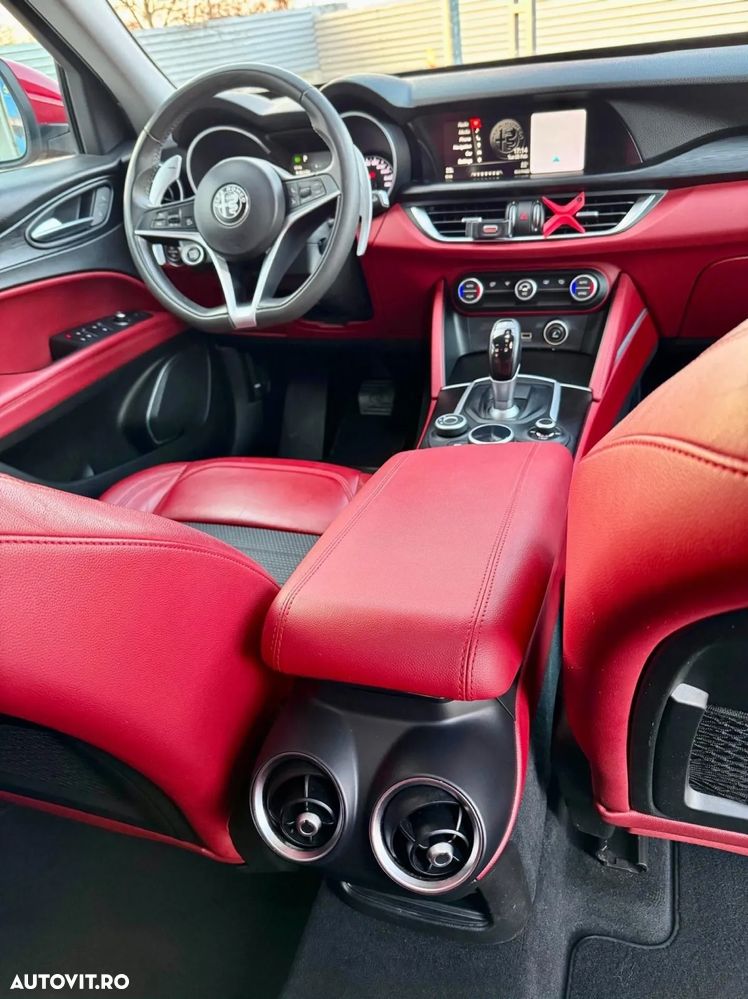 Alfa Romeo Stelvio 2.2 16V AT8-Q4 Executive - 11