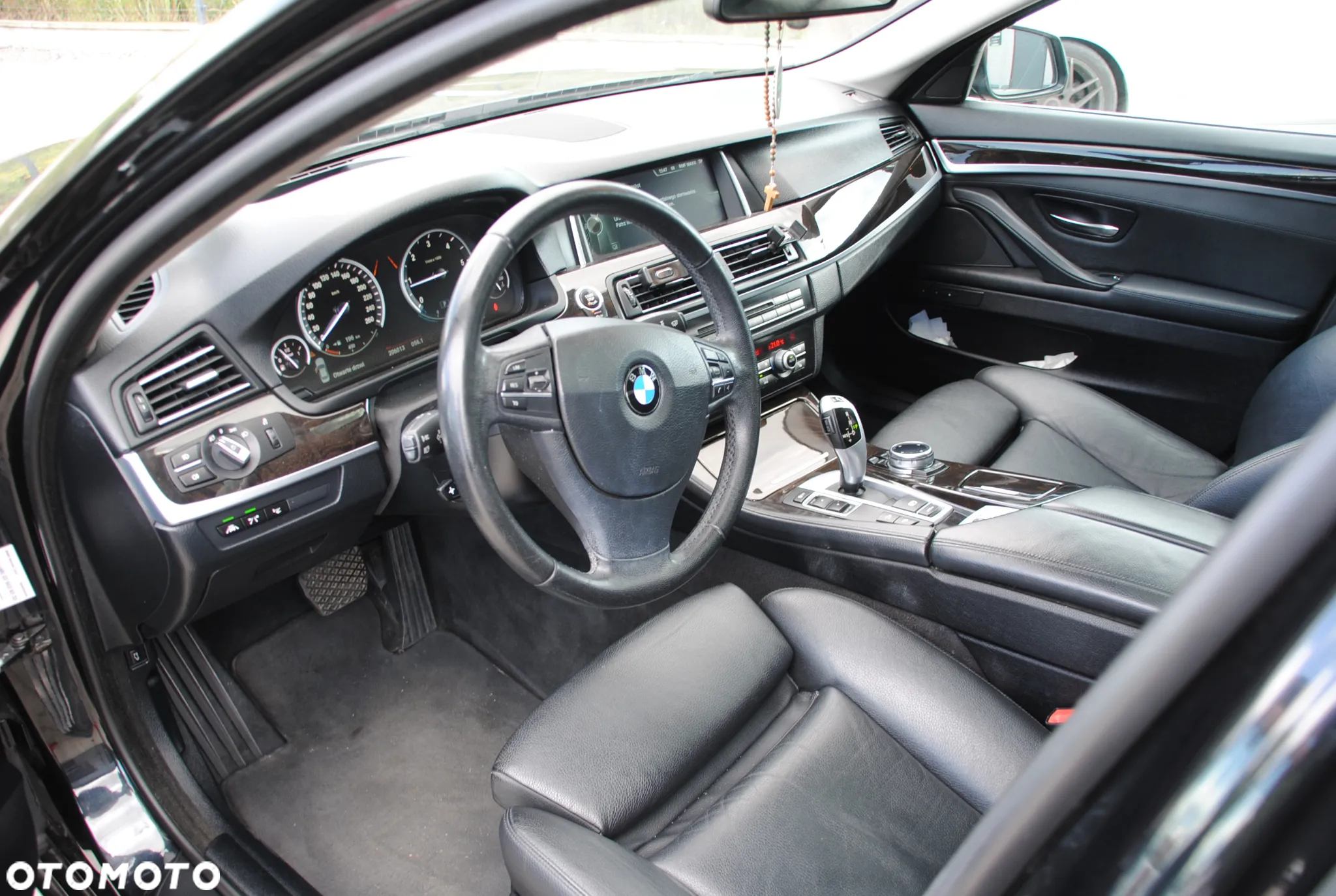 BMW Seria 5 525d xDrive - 8