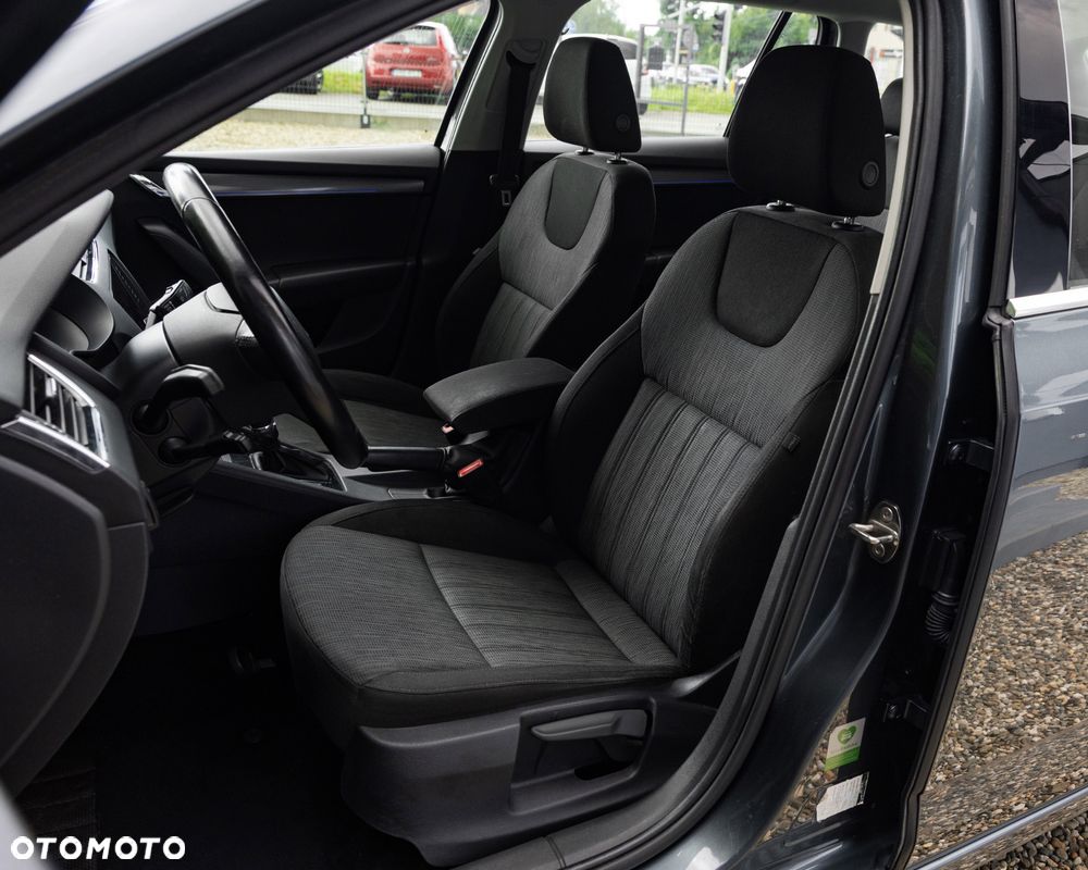 Skoda Octavia 2.0 TSI DSG Ambition - 31