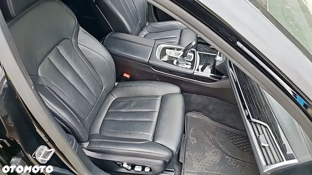 BMW Seria 7 740Li xDrive sport - 6
