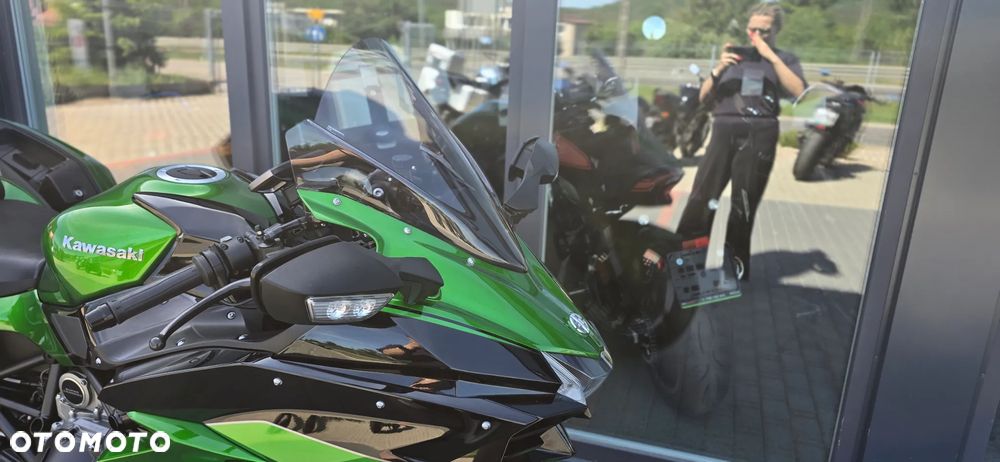 Kawasaki Ninja H2 SX - 14