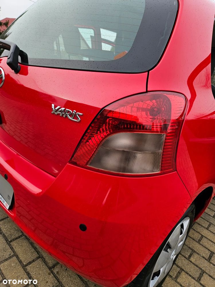 Toyota Yaris 1.0 Terra - 34