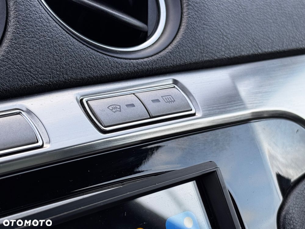 Ford S-Max 2.0 TDCi DPF Champions Edition - 19