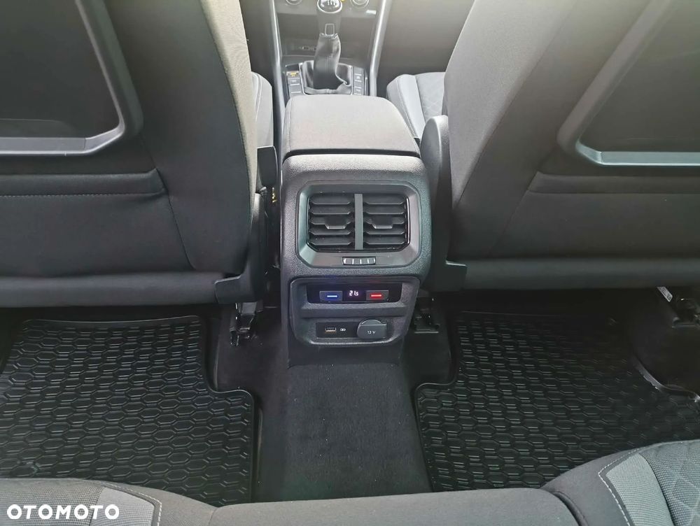 Volkswagen Tiguan - 14