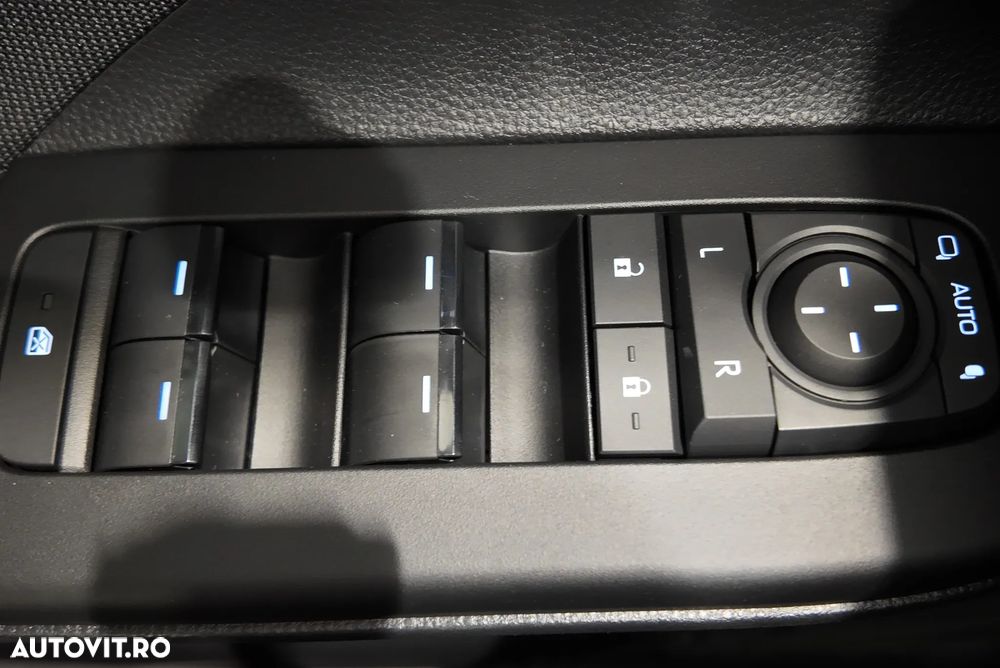 Toyota C-HR 1.8 HEV 140 CP 4x2 CVT Dynamic - 15