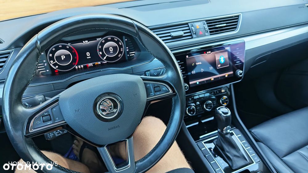 Skoda Superb 2.0 TDI DSG Premium Edition - 13