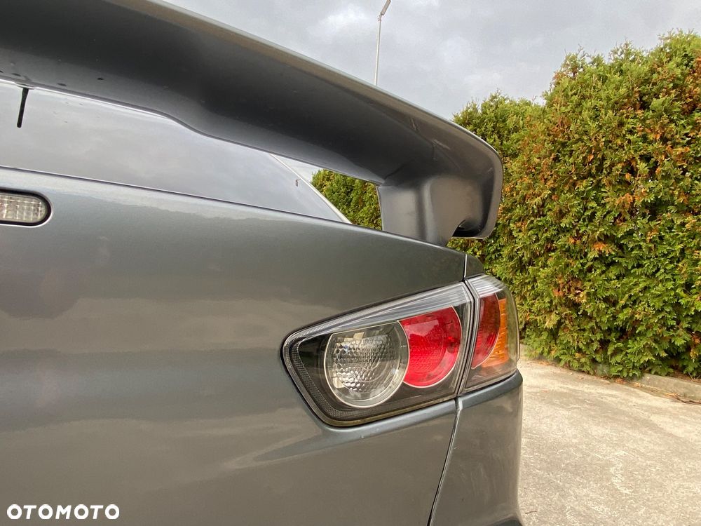 Mitsubishi Lancer - 11