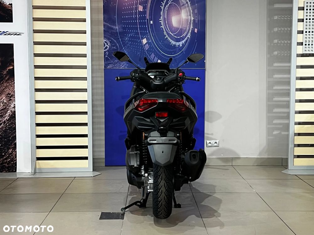 Yamaha X-max - 4