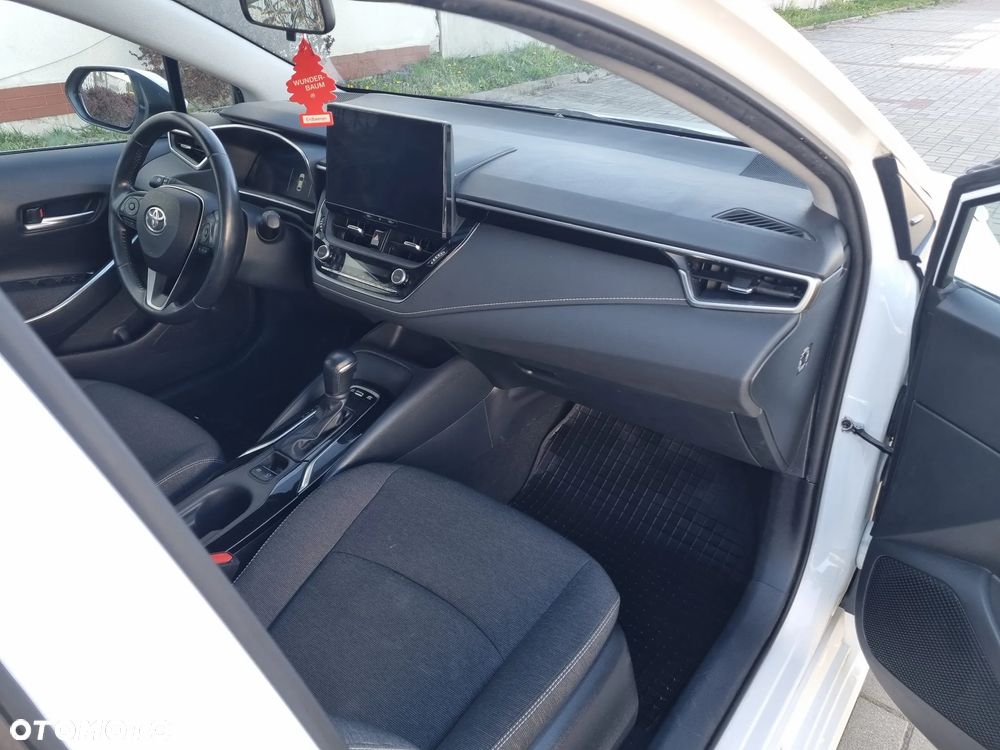 Toyota Corolla 1.8 Hybrid Comfort - 19