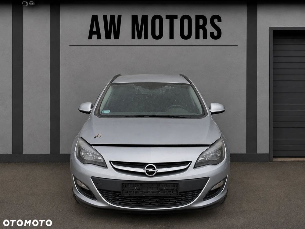 OPEL ASTRA SPORTS TOURER 2013 *SAMOCHÓD NA CZĘŚCI* 6809  MASKA, LAMPA, DRZWI, LUSTERKO, ZDERZAK, GRILL, BŁOTNIK, KLAPA, BELKA, DESKA, FOTELE, KANAPA, ĆWIARTKA KIEROWNICA, TARCZE, ZACISKI, ZAWIESZENIE, KOMPLETNY PRZÓD, KOMPLETNY TYŁ, LICZNIK, ZEGARY, PRAWE LEWE PRZÓD TYŁ - 3