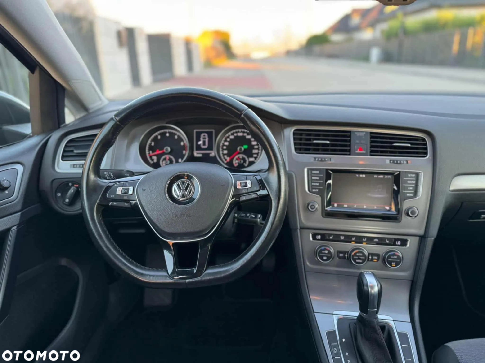 Volkswagen Golf VII 1.4 TSI BMT Highline DSG - 28