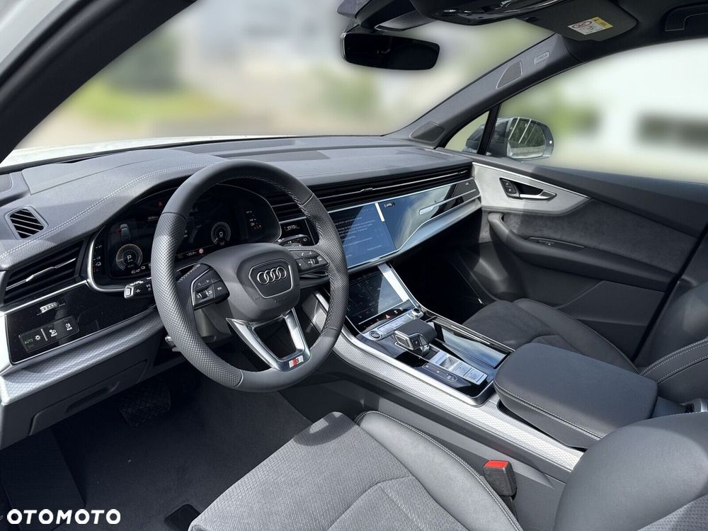 Audi Q7 - 10