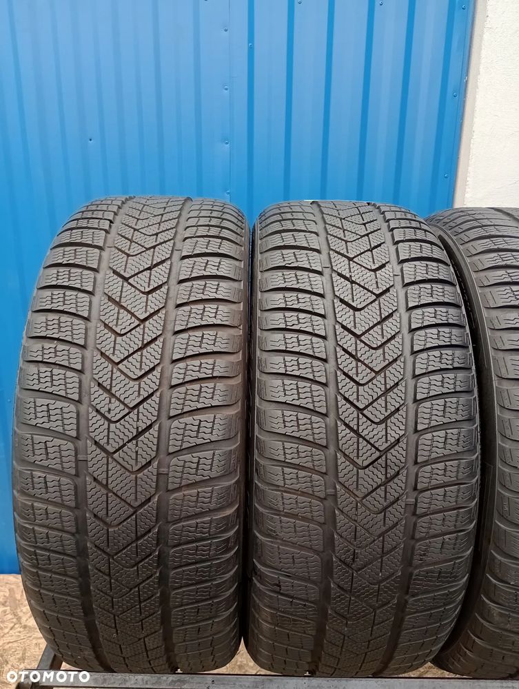 OPONY ZIMOWE 4x 245/45 R18 95V PIRELLI SOTTOZERO 3 - 2