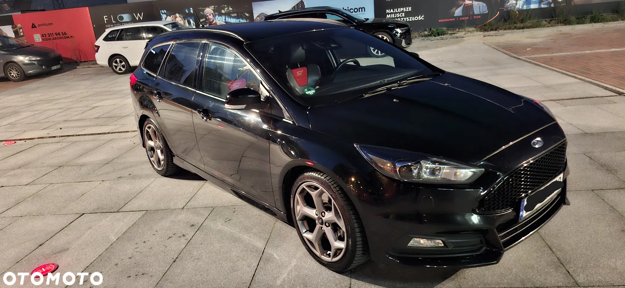 Ford Focus 2.0 EcoBoost ST - 17