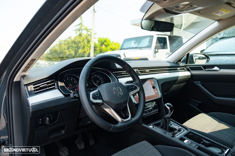 VW Passat 1.5 TSI Confortline - 19
