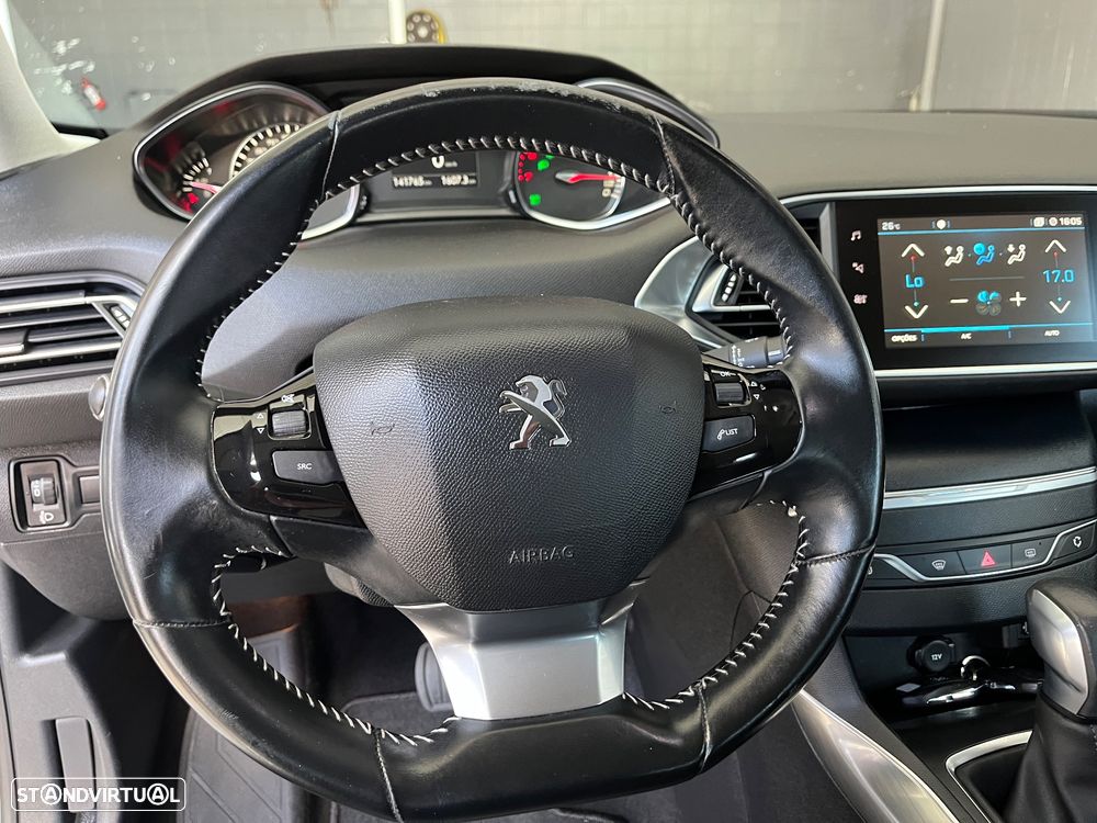 Peugeot 308 PureTech 130 GPF EAT8 Stop & Start Allure Pack - 11