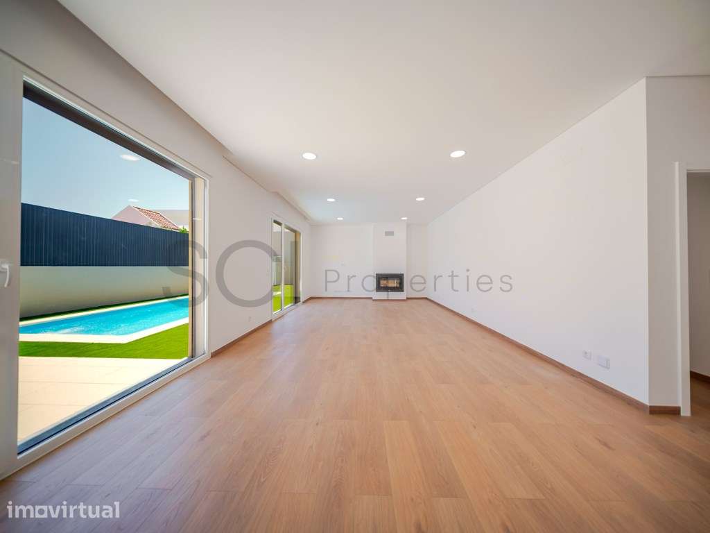 Moradia T4 Azeitão Térrea Isolada com Garagem Piscina - Grande imagem: 4/43
