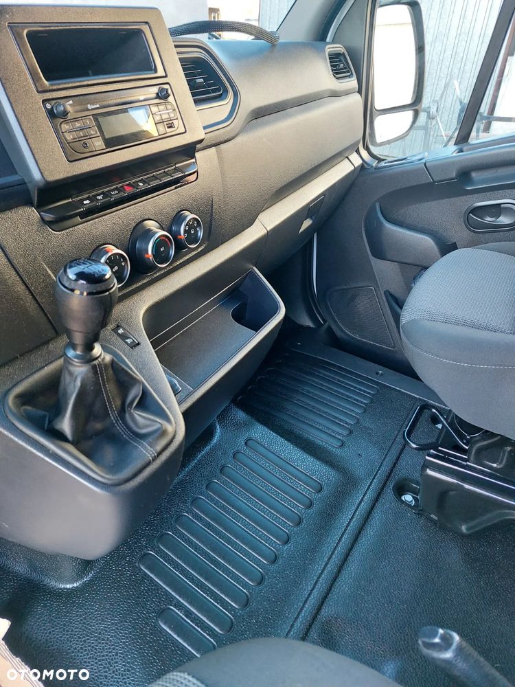 Renault Master / podnośnik koszowy 12.5 m/ zwyżka/ tylko 340 h  pracy/ super stan / Francja - 19