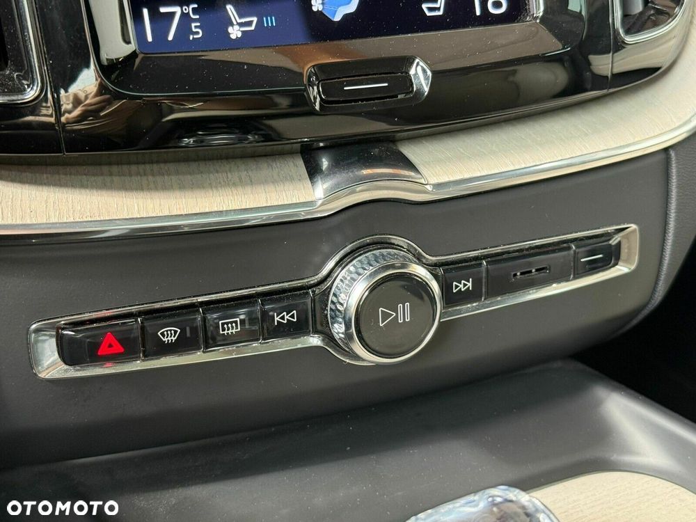 Volvo XC 60 - 26