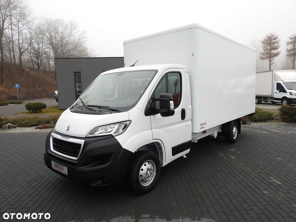 Peugeot BOXER KONTENER WINDA 8 PALET TEMPOMAT KLIMATYZACJA  140KM - 18