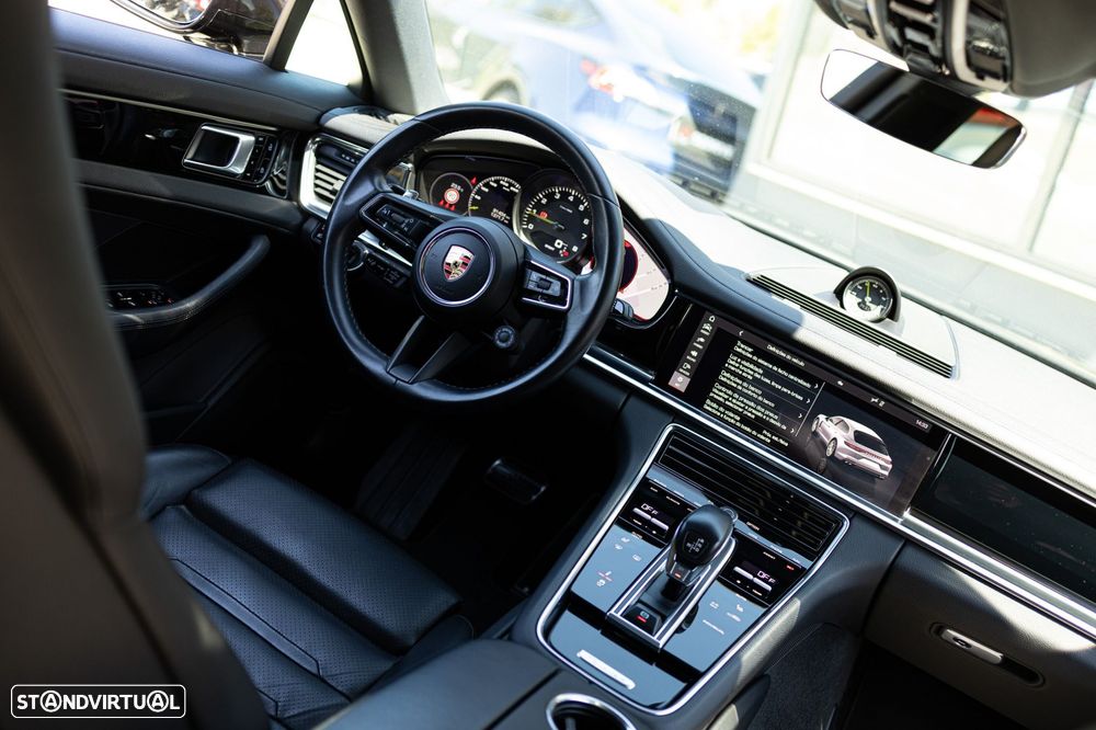 Porsche Panamera Sport Turismo 4 E-Hybrid - 3