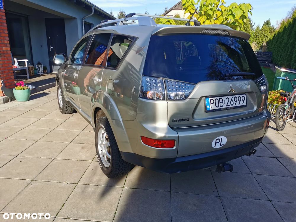 Mitsubishi Outlander 2.2 DI-D 4WD Intense - 13